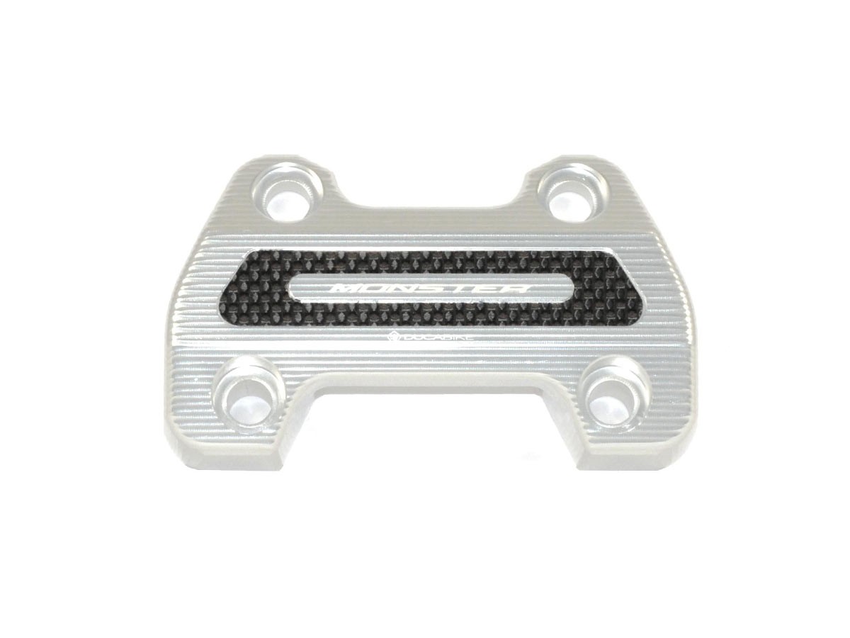 BM06 - HANDLEBAR CLAMP M696
